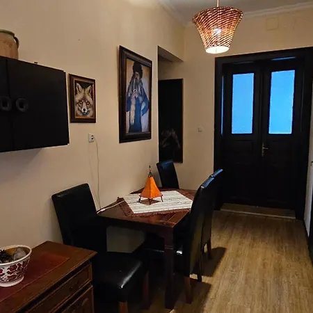 Artist شقة كيستاي