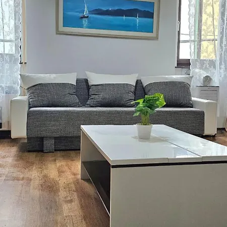 Artist * كيستاي