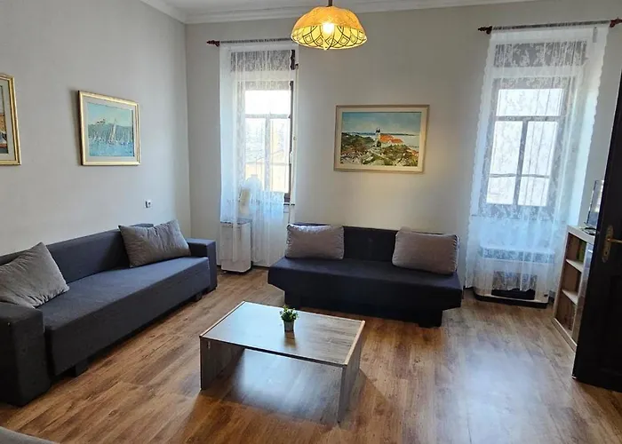 Artist דירה קסזטלי