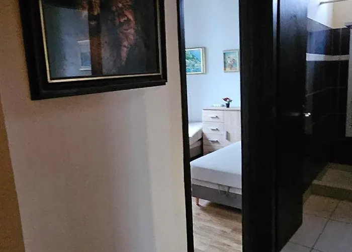 Artist * קסזטלי