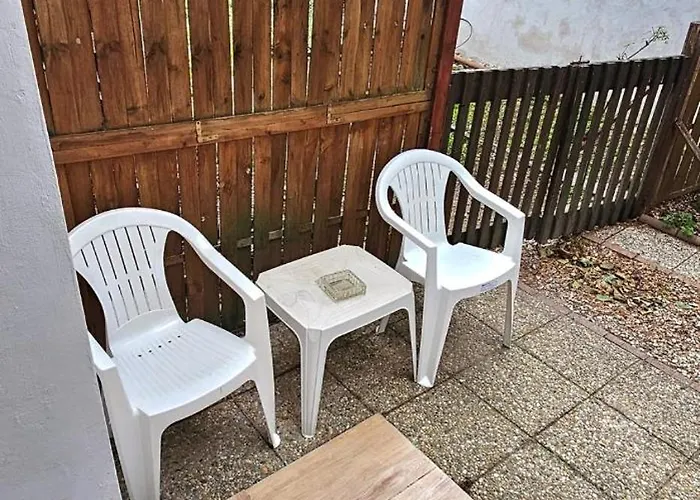 Artist * קסזטלי